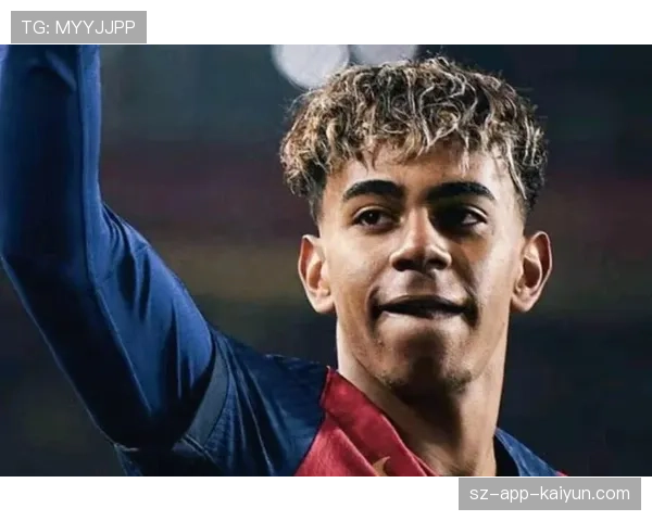 特写:17岁小将亚马尔首次国家德比助攻,诺坎普起立鼓掌